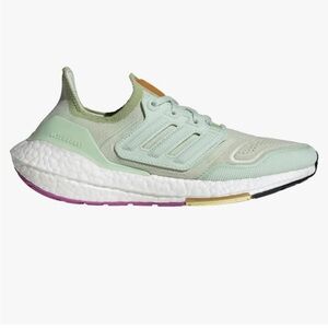 Adidas Ultraboost 22 Running Shoes